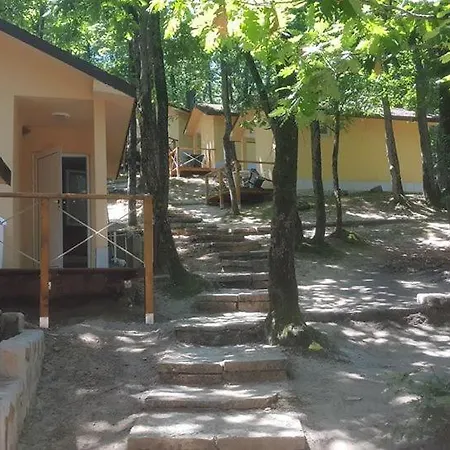 ваканционно селище сбх Ваканционно селище 4*